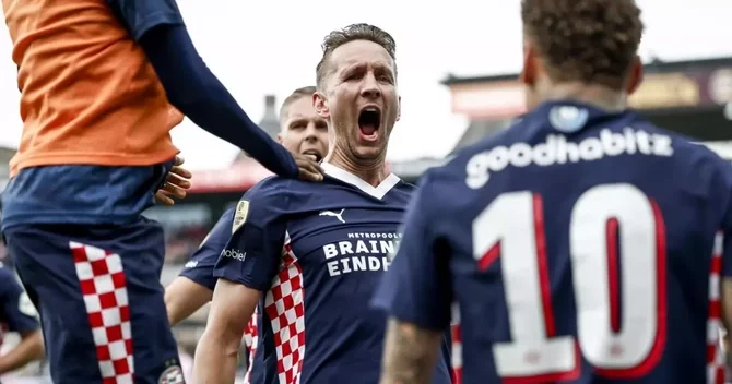 PSV Eyndhoven dən inanılmaz ÇEMPİONLUQ