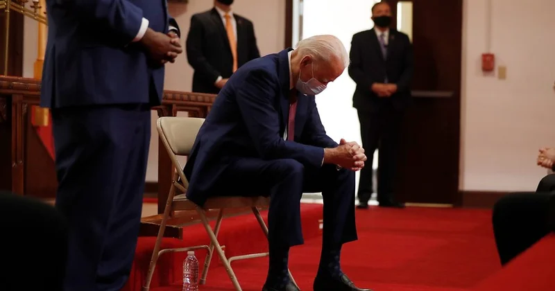 Tramp Baydenin xərçəng diaqnozu xəbərindən kədərləndiyini bildirib