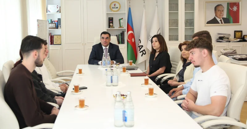 Rektor BANM də təhsil alan rumıniyalı tələbələrlə görüşüb