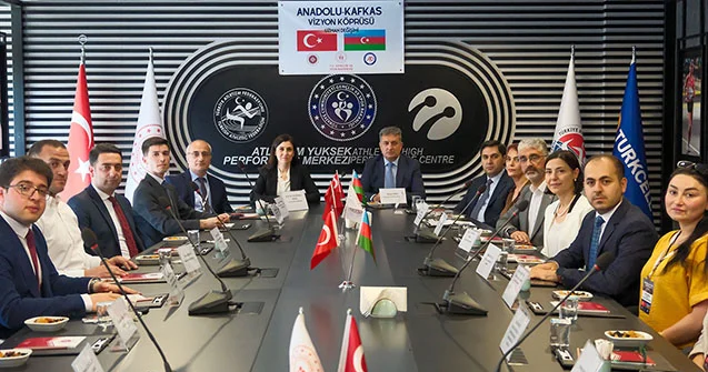 BAAU nun “Anadolu Qafqaz Vizyon Körpüsü” layihəsi çərçivəsində İzmirdə tədbir keçirildi