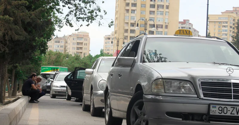 Bakıda taksilərlə bağlı yeni dövr başladı Qiymətlər isə...