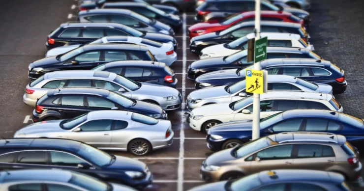 Ödənişsiz parkinqlərdən kimlər istifadə edə bilər? AYNA CAVABLADI