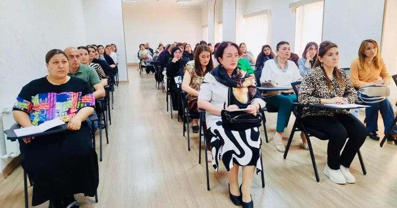 Naxçıvanda Ailə Sağlamlıq mərkəzlərinin tibb heyəti üçün maarifləndirici təlim keçirilib