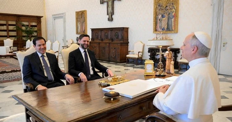 Roma Papası Vens və Rubio ilə Ukraynanın nizamlanması məsələsini müzakirə edib
