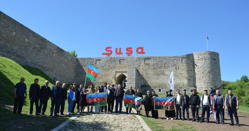Konstitusiya və Suverenlik İli