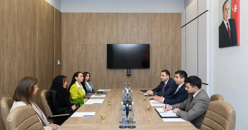 Nazir müavini Baş katiblə görüşüb