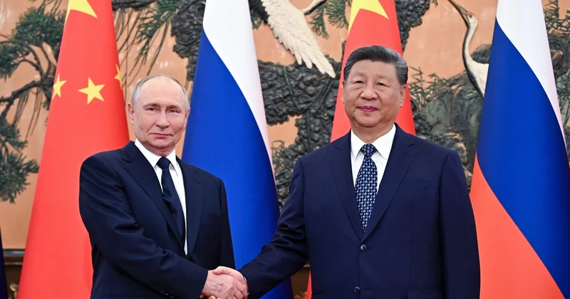 Bu gün Vladimir Putinin Çin Xalq Respublikasının Sədri Si Cinpinin dəvəti ilə Pekinə rəsmi səfəri başlayir