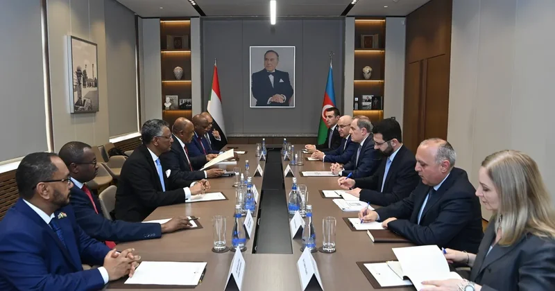 Ceyhun Bayramov Sudanlı həmkarı ilə görüşüb iki ölkə arasında saziş imzalanıb