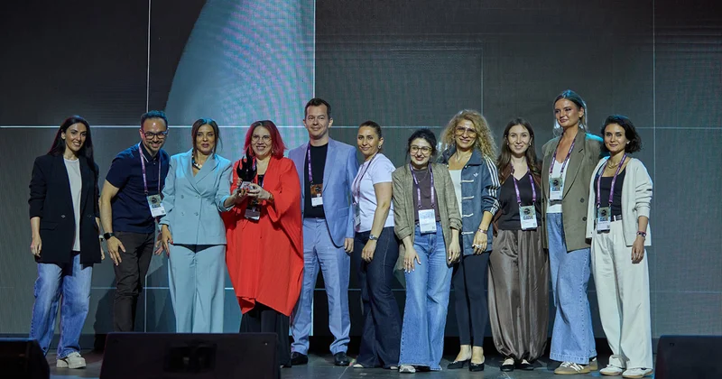 “Azercell” “Baku Flames” festivalında ilin “Ən Yaxşı Yerli Brend”i seçildi