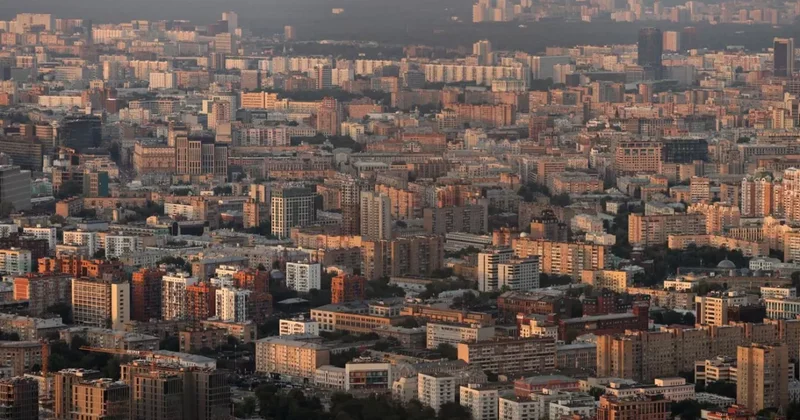 Восемь глав районов Москвы покинули свои должности