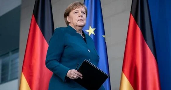 Merkel Ukrayna müharibəsini bitirmək üçün geri qayıdır