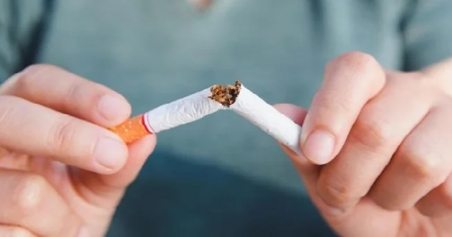 İsveçdə siqaret çəkənlərin sayı ilk dəfə 5% dən aşağı düşüb