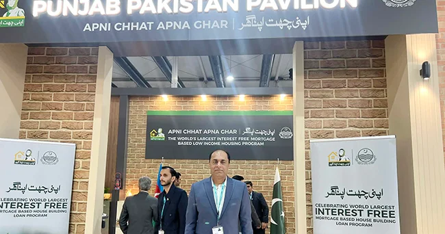 Pakistanlı rəsmi: “Apni Chhat Apna Ghar” layihəsi ilə 200 min ailə ev sahibi olub