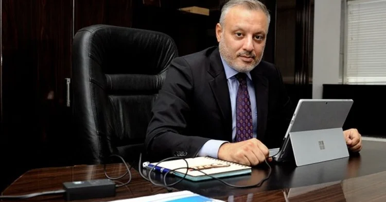 Elxan Səmədov peşəkarlığı, insanlığı, düzgün kadr siyasəti ilə seçilən futbol adamıdır PFL ləğv olunur?