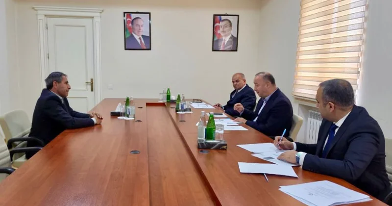 Tərtərdə vətəndaşların müraciətləri dinlənilib, təsərrüfatlara baş çəkilib