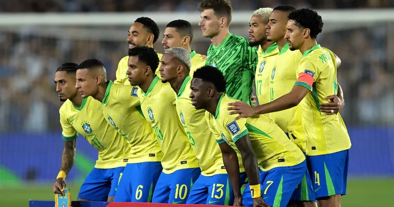 Braziliya Dünya Çempionatına bu futbolçuları aparır SİYAHI