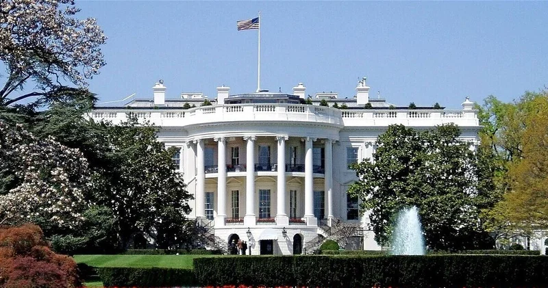 Трамп заявил, что на крыше здания банкетного зала Белого дома разместят БПЛА