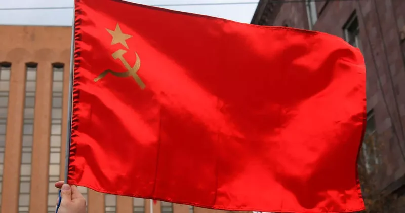 ČTK: в Чехии начали расследовать появление флага СССР в горсовете Брно