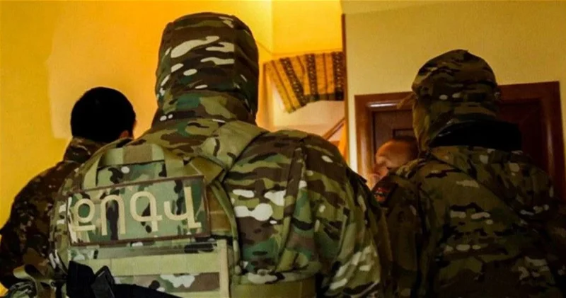 В Ереване проходят обыски по 15 адресам: силовики ищут оружие и боеприпасы