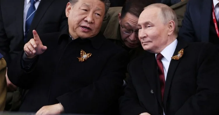 Zəif liderin səfəri: Putin Si Cinpinə görüşə nə ilə gedir?