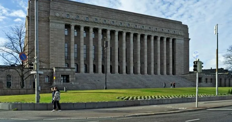 Finlandiya piyada əleyhinə minaları qadağan edən Ottava Konvensiyasından çıxır