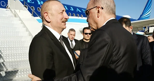 İlham Əliyevi Ərdoğan yola saldı Fotolar