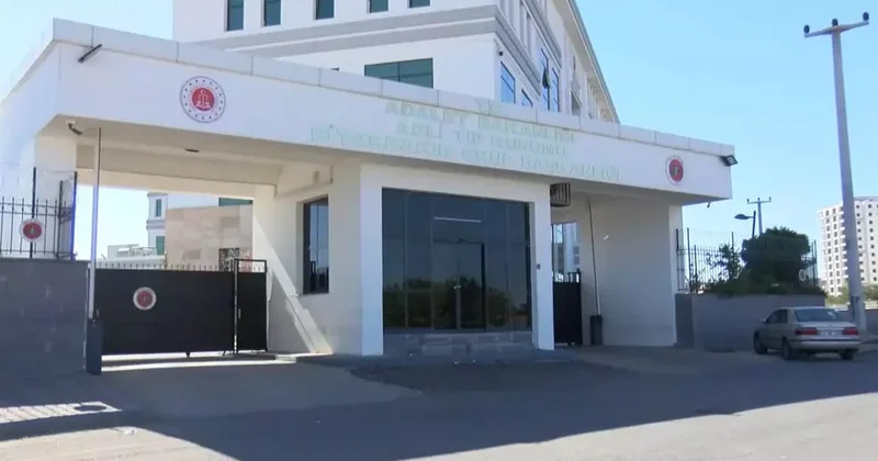 Türkiyədə DƏHŞƏT: 9 yaşlı qız bıçaqlanaraq öldürüldü