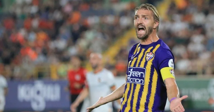 Caner Erkin klubsuz qaldı