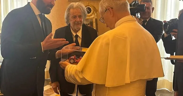 Məşhur aktyor Papa XIV Leo ilə görüşüb