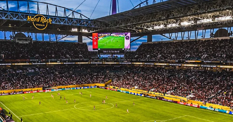 Argentina klubunun futbolçularına ağır cəza