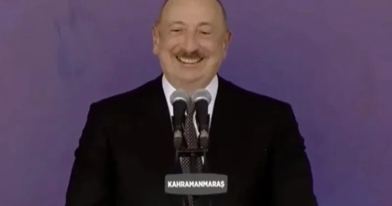 Prezident çıxış edərkən yerdən bu sözü dedilər, güldü VİDEO