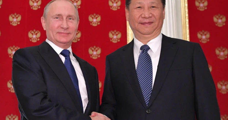 Si Cinpin və Vladimir Putin Yaxın Şərqdəki vəziyyəti müzakirə ediblər