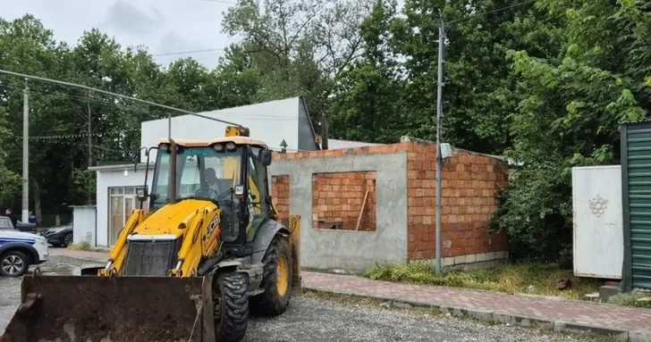 В Исмайыллы снесена незаконная постройка