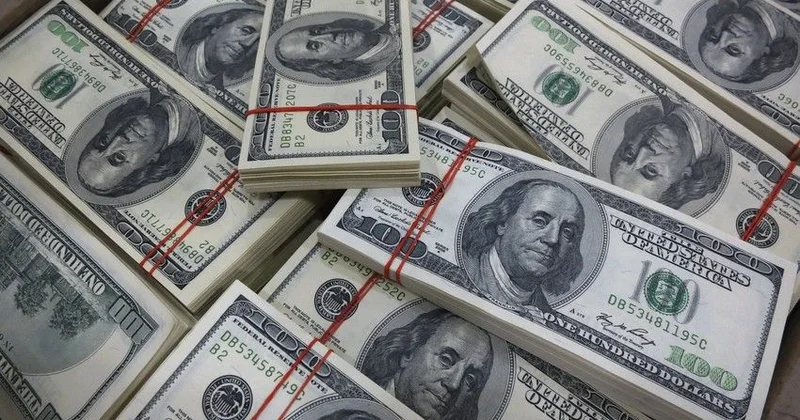 Dolların məzənnəsi DƏYİŞƏCƏK: İyulda rublun devalvasiyası proqnozlaşdırılır