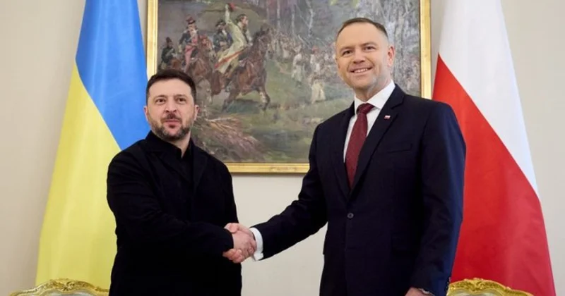Навроцкий лишил Зеленского высшей награды Польши