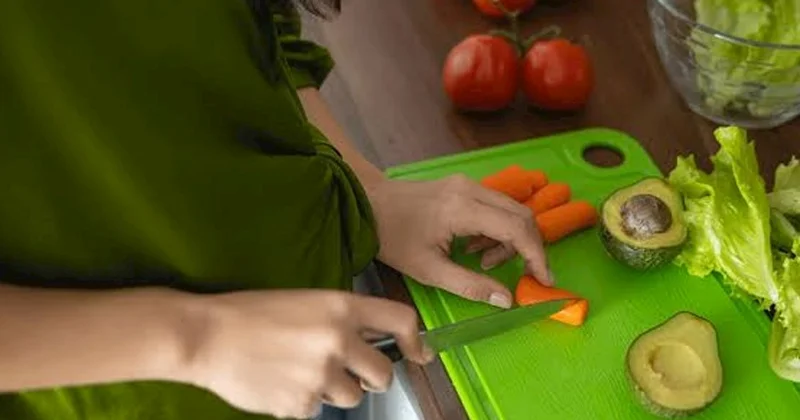 Mətbəxdə bu 7 əşyanı vaxtında dəyişin XƏBƏRDARLIQ