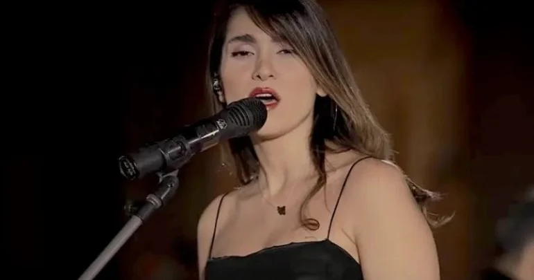 Bu müğənni şallaqlanacaq