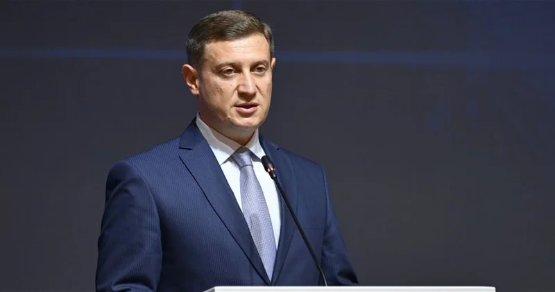 Анар Исрафилов покинул должность