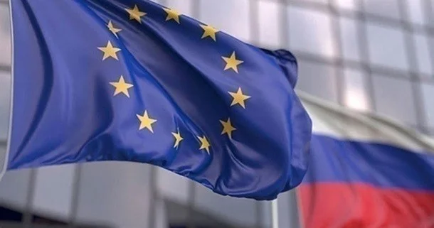 ЕС впервые решил продлить санкции против РФ на год