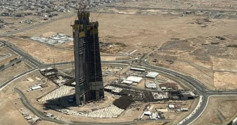 Dünyanın ən hündür binası taxtdan endirilir: Ciddə Qülləsi həftədə 4 metr yüksəlir