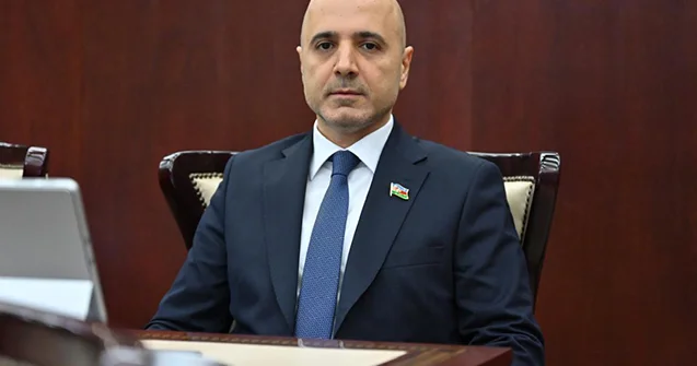 Göydəniz Qəhrəmanov Milli Məclisdə aviabiletlərlə bağlı məsələni gündəmə gətirdi