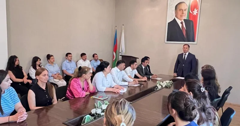 Samuxda “Böyük Qayıdışı uğurla həyata keçirən Lider” mövzusunda dəyirmi masa keçirilib