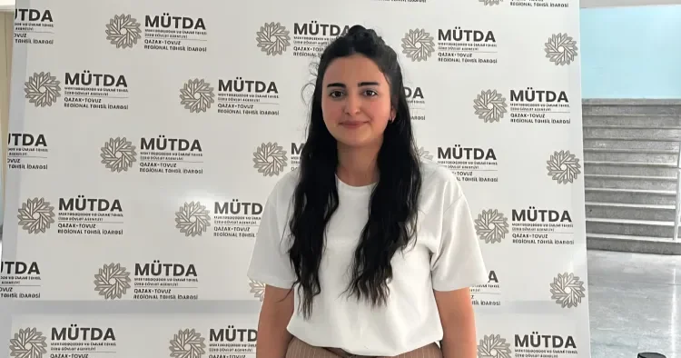 “Maksimum nəticədən məni sadəcə bir sual ayırdı Kənd məktəbinin müəllimi