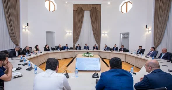Energetika Nazirliyində binalarda enerji səmərəliliyi üzrə maarifləndirici tədbir keçirilib