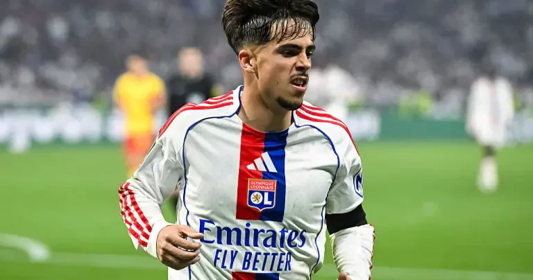 Bayer Lion un yarımmüdafiəçisini transfer edib