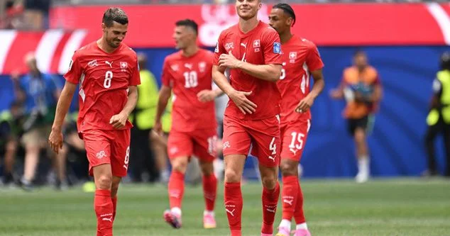 Futbol üzrə Dünya Çempionatı: Çexiya heç heçə etdi, İsveşrə və Kanada böyük, Meksika isə minimal hesabla qələbə qazandı