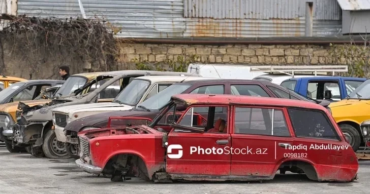 От послевоенных раритетов до новинки 2025 го: какие автомобили сдают на утилизацию в Азербайджане