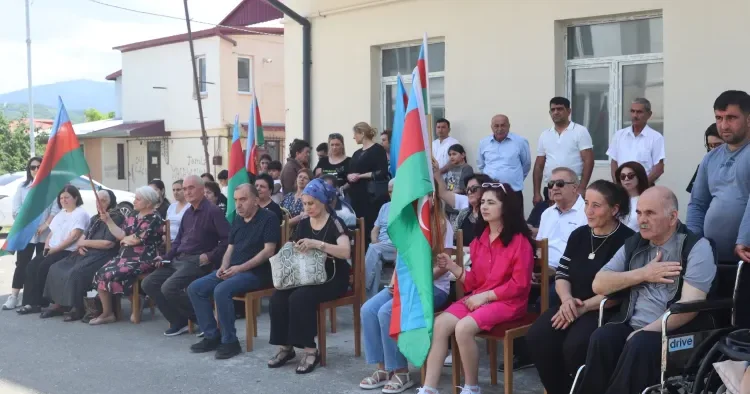 Xankəndidə yeni həyat başlayır: Köç edənlər DANIŞDI