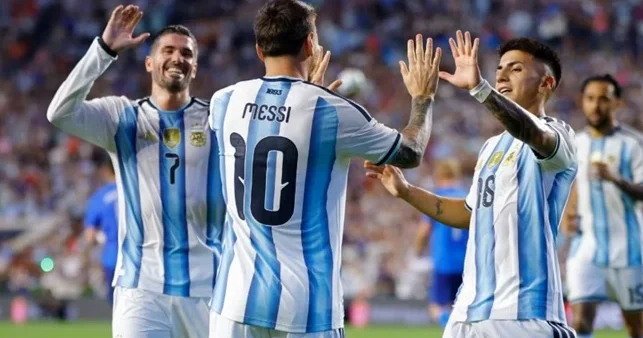 Əlcəzair Futbol Federasiyası Argentina ilə oyunda hakimlikdən şikayət edib