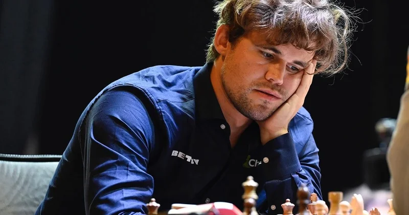 Магнус Карлсен провалился на клубном чемпионате мира по рапиду